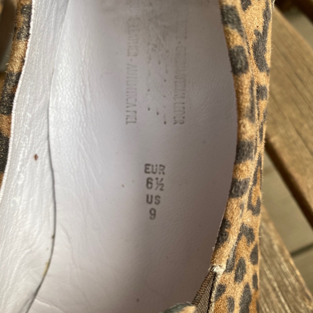Mephisto Leopard Print Flats 9 Euc - image 8